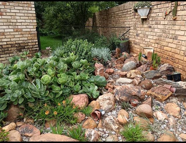 1 BEDROOM PROPERTY TO RENT IN KANONIERSPARK